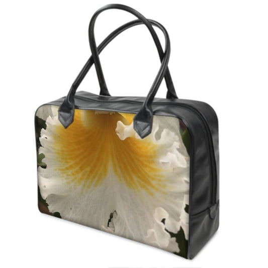 Holdalls - In The Garden